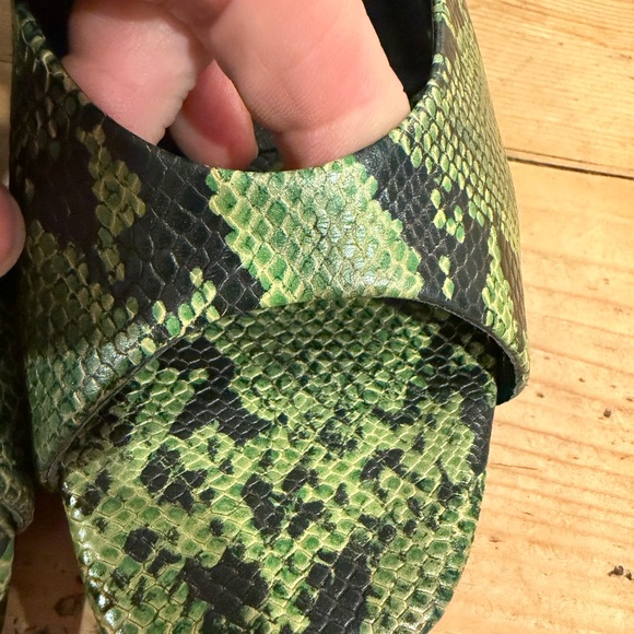 Rachel Comey Vibrant Green Snake Print Kitten Heels - Picture 13 of 14